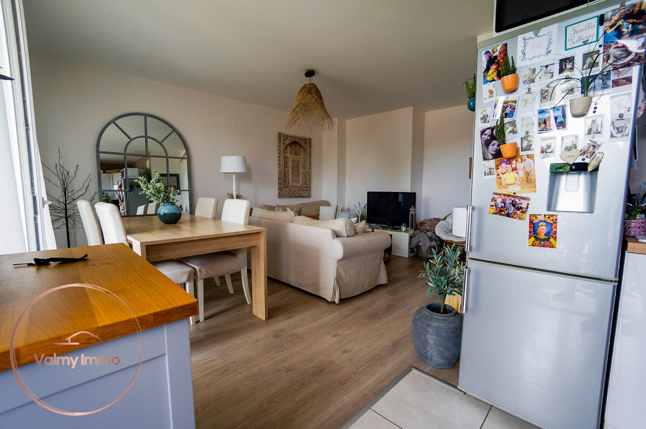 
                                                Vente
                                                 Appartement 3 pièces de 61m²- 2 chambres à Ahuy