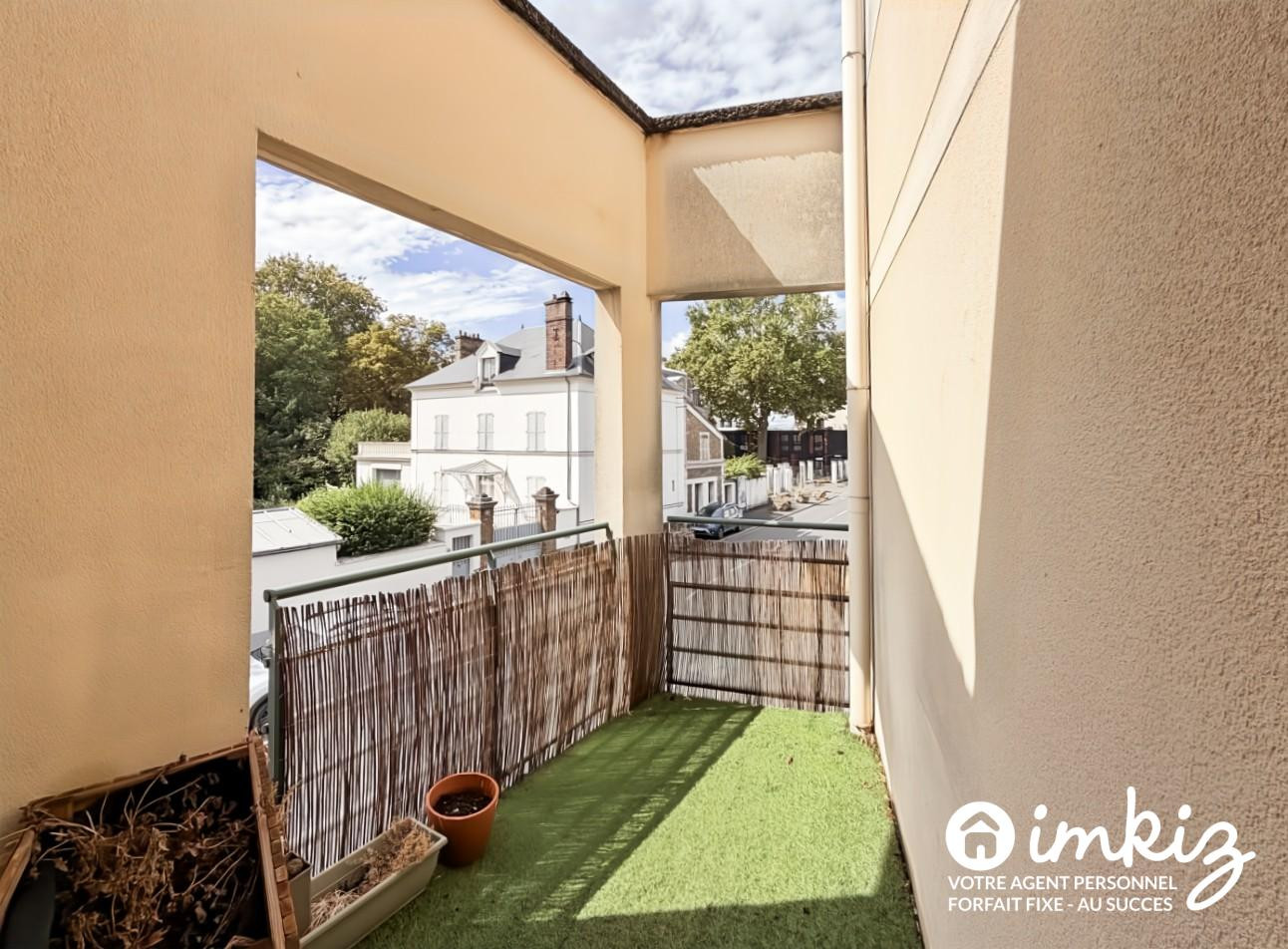 
                                                Vente
                                                 Appartement 3 pièces de 63m2, balcon, 2 parkings