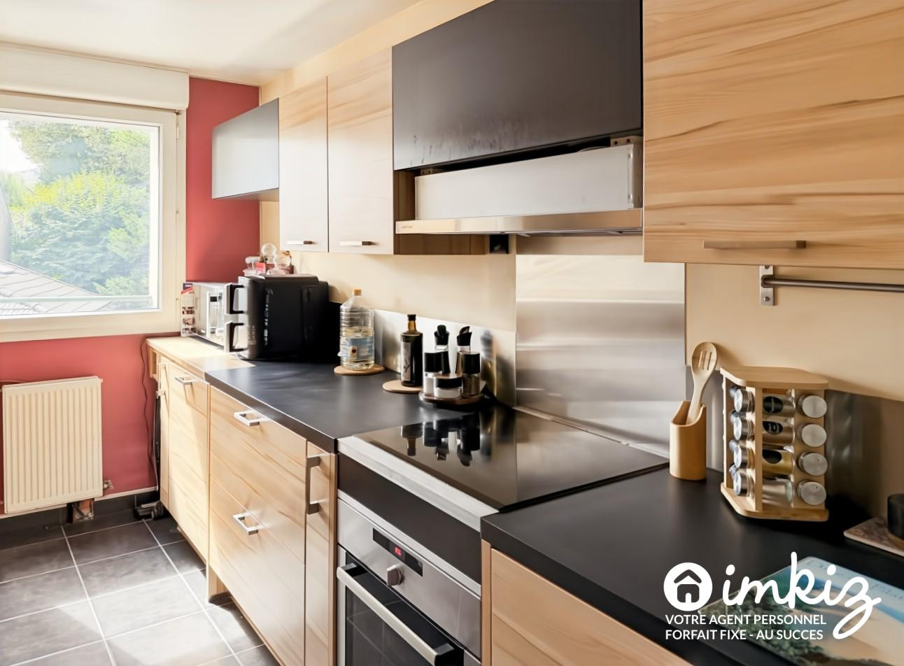 
                                                Vente
                                                 Appartement 3 pièces de 63m2, balcon, 2 parkings