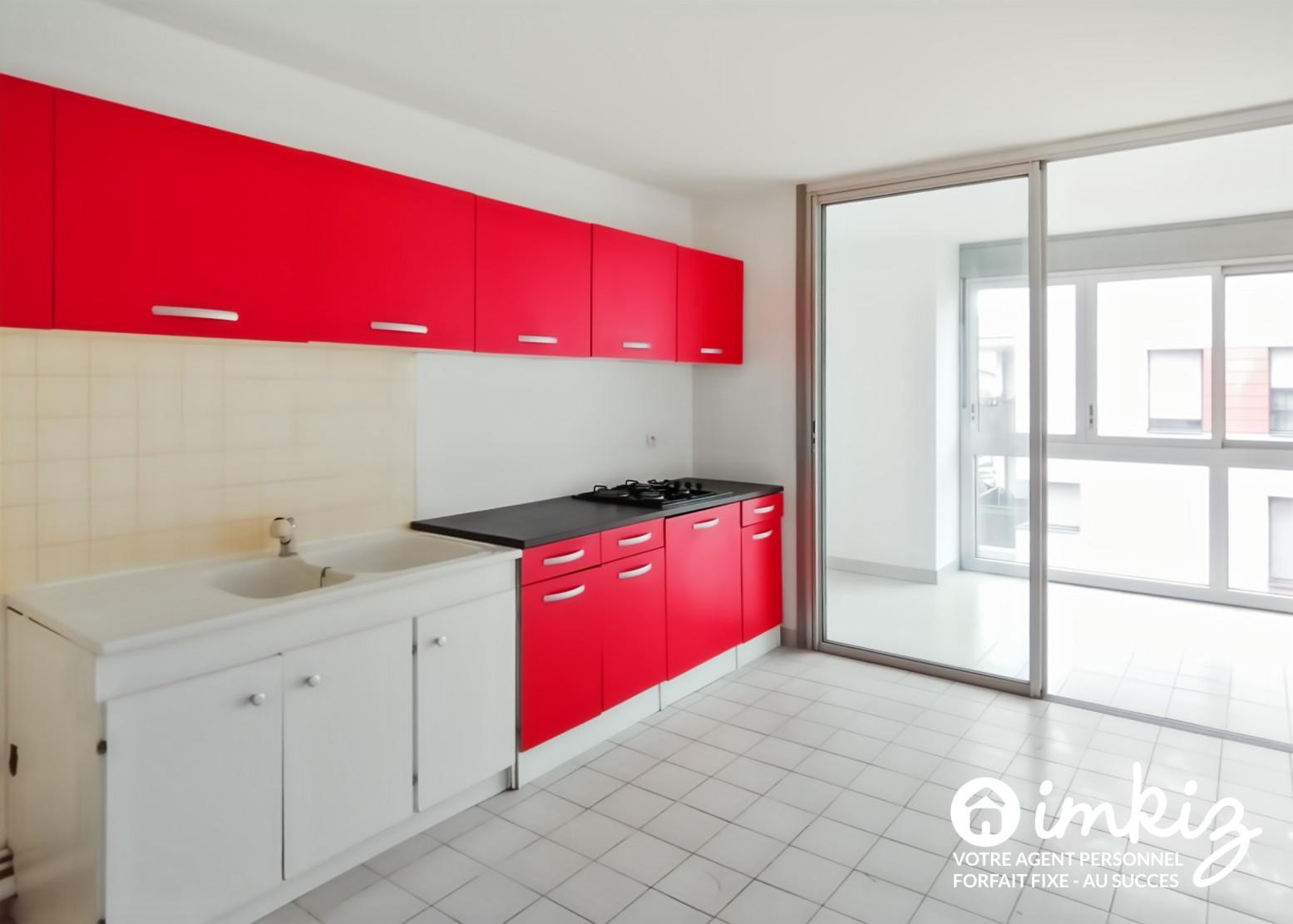 
                                                Vente
                                                 Appartement 3 pièces de 93m² avec garage et loggia