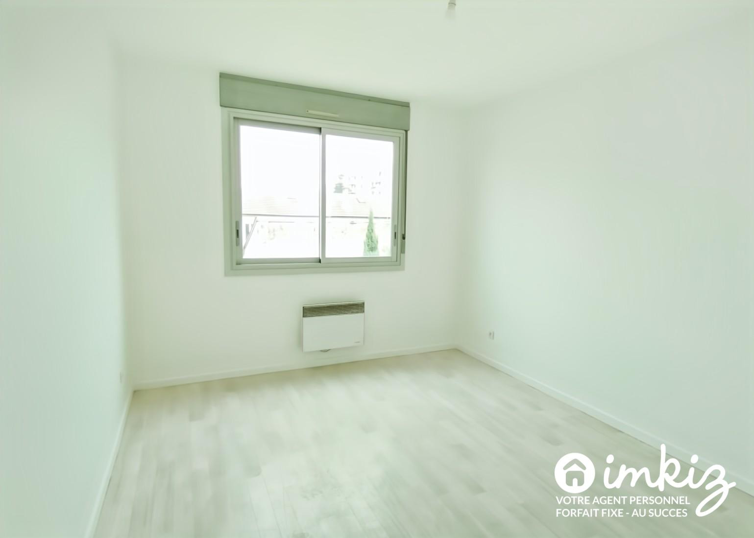 
                                                Vente
                                                 Appartement 3 pièces de 93m² avec garage et loggia