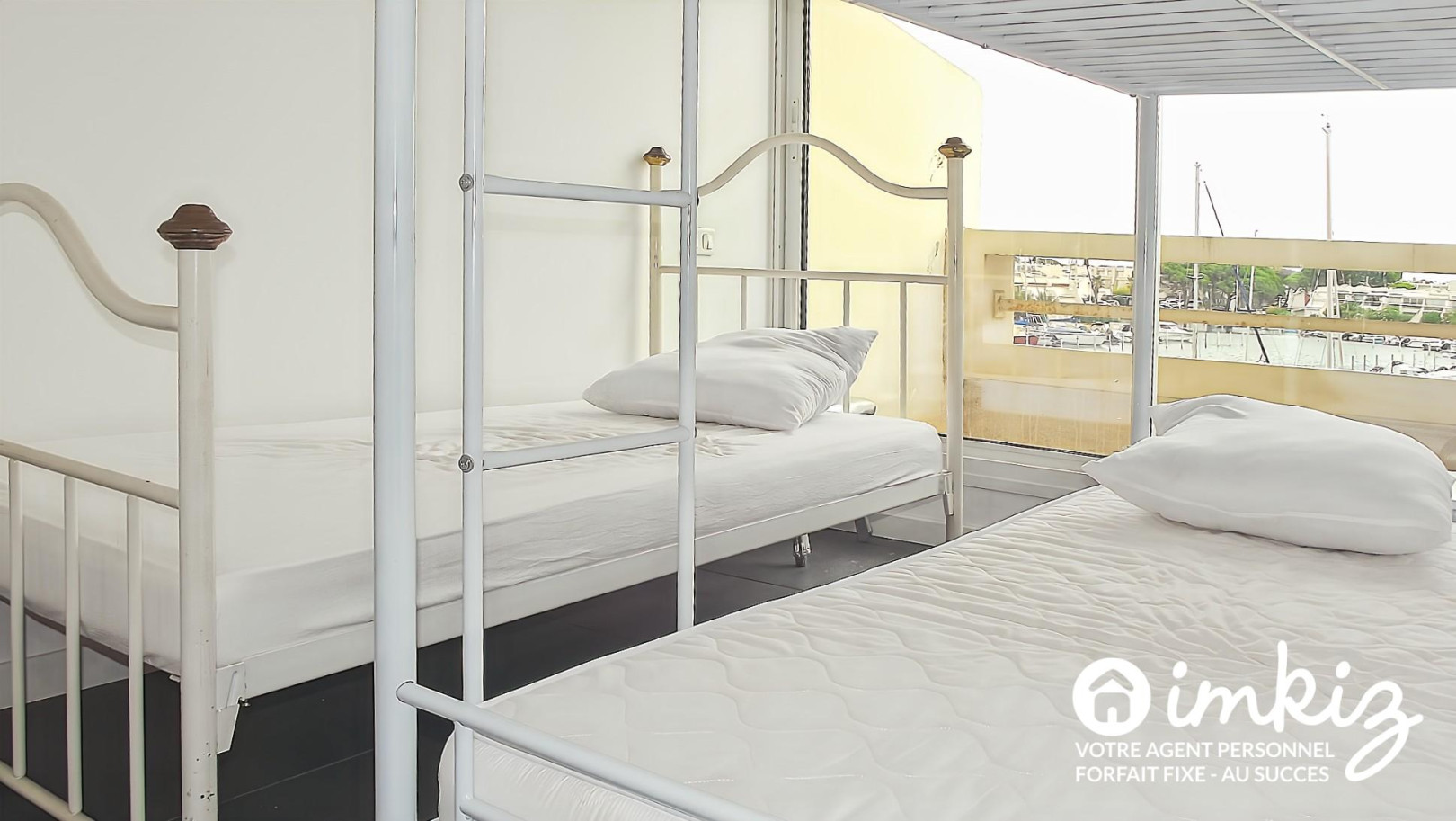 
                                                Vente
                                                 Appartement 3 pièces  de prestige port camargues