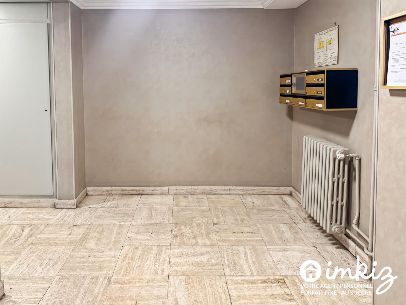 
                                                Vente
                                                 Appartement 3 pièces en centre ville