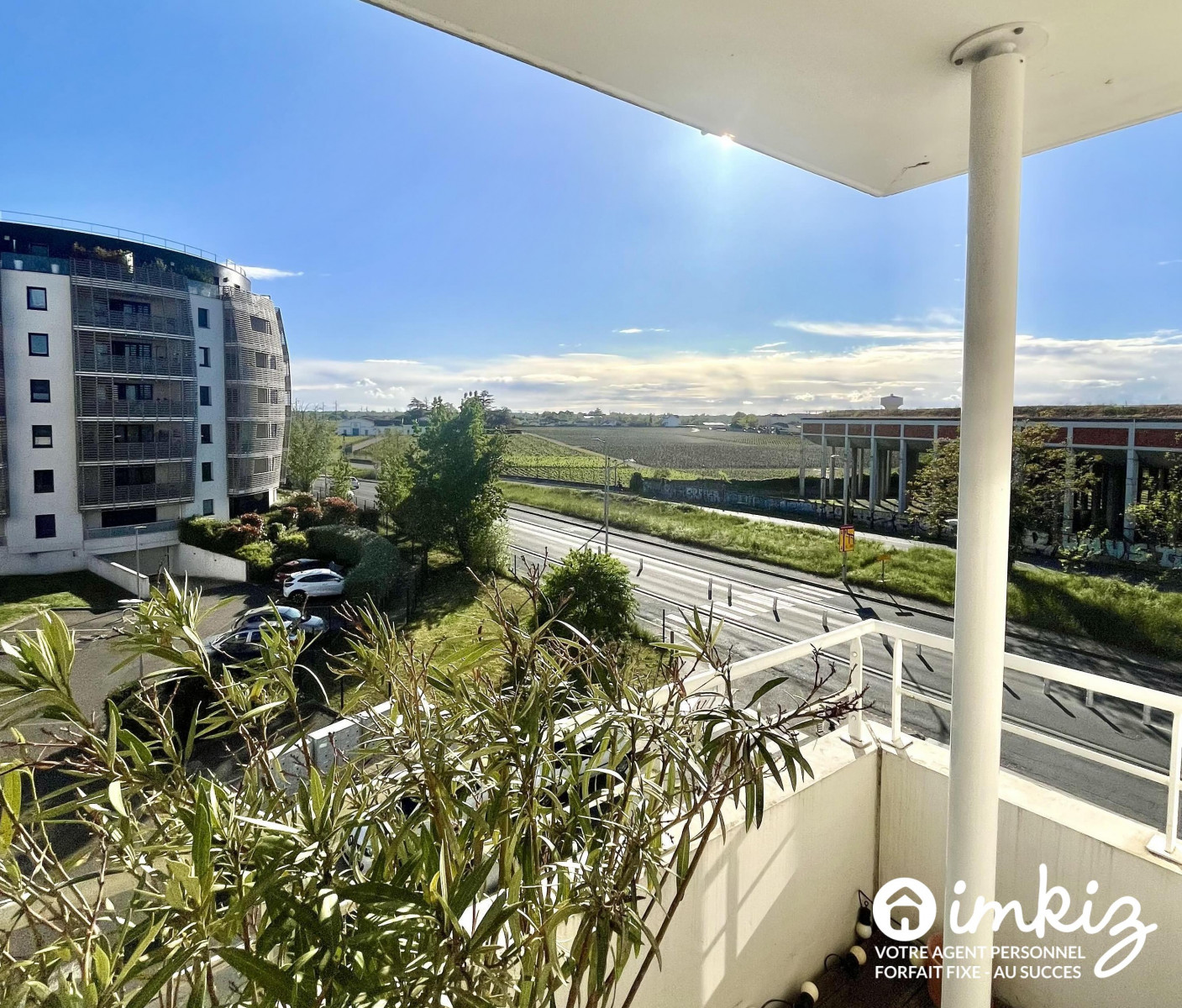 
                                                Vente
                                                 Appartement 3 pièces Lumineux