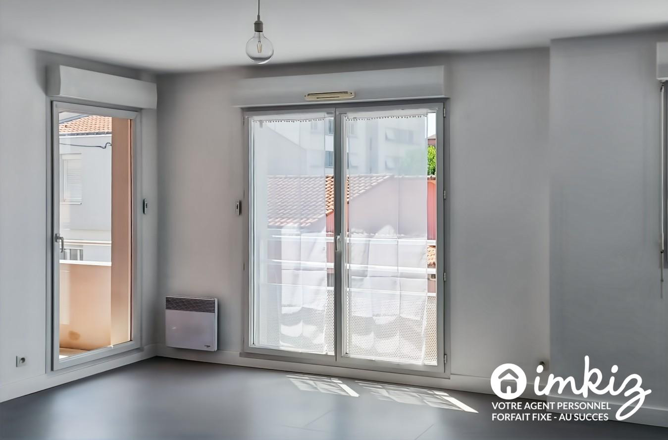 
                                                Vente
                                                 Appartement 3 pièces lumineux dans quartier vivant