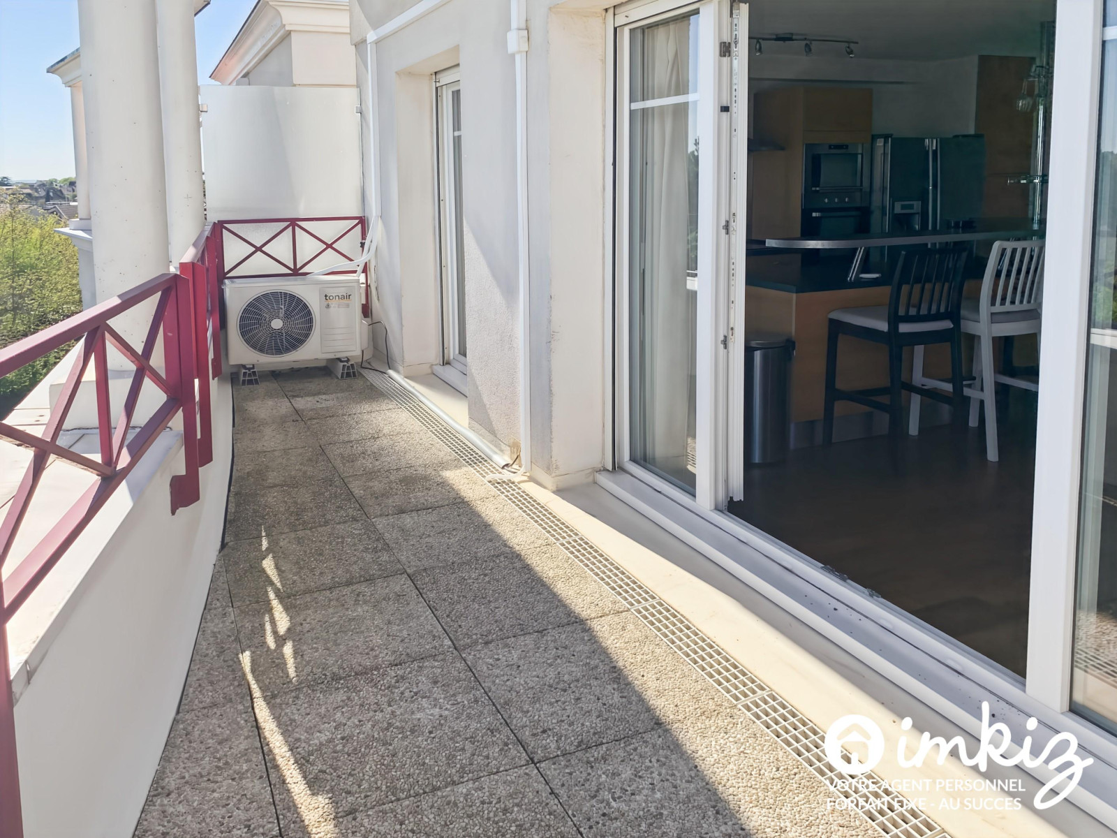 
                                                Vente
                                                 Appartement 3 pièces - lumineux et vue degagée