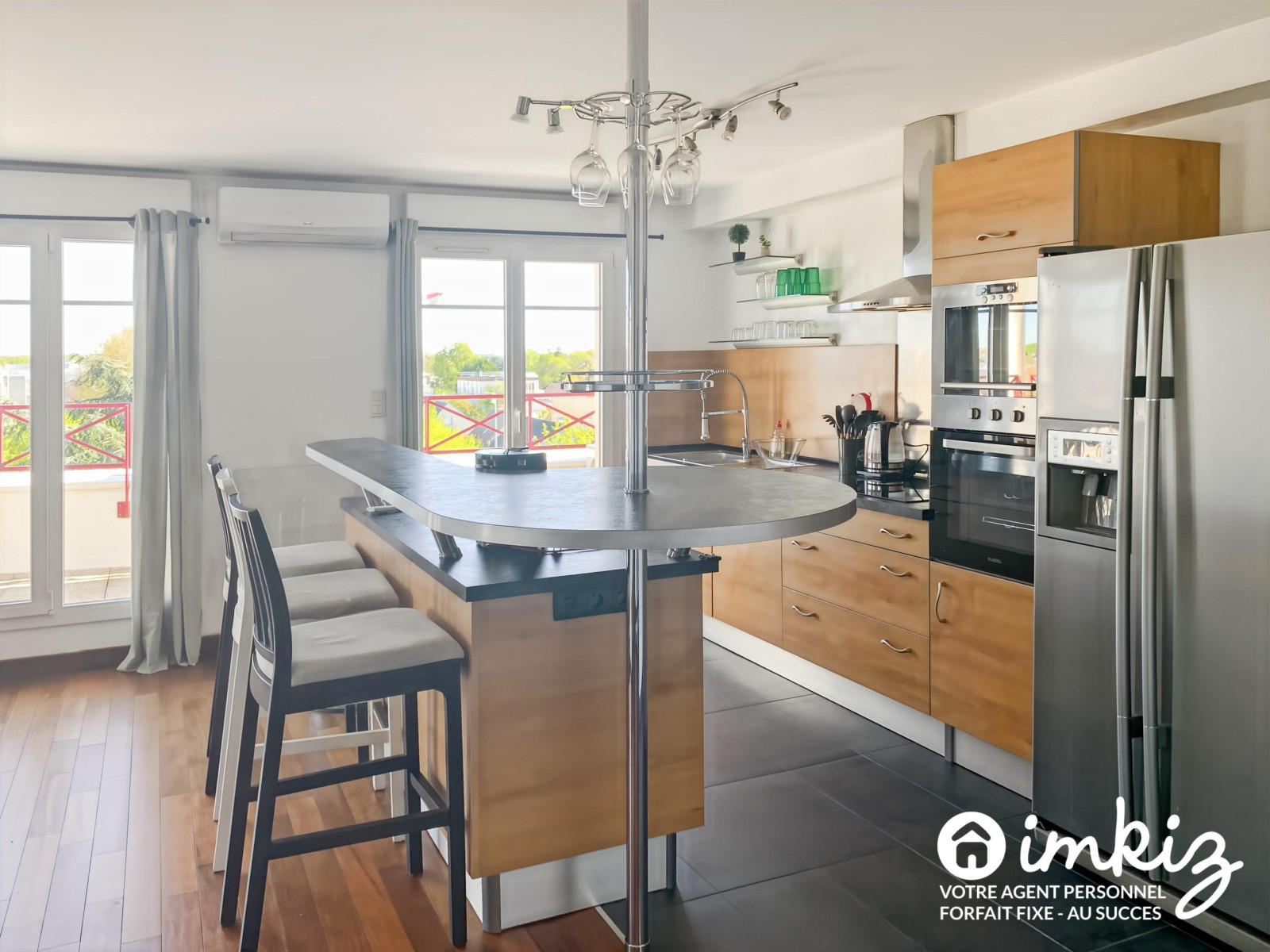
                                                Vente
                                                 Appartement 3 pièces - lumineux et vue degagée