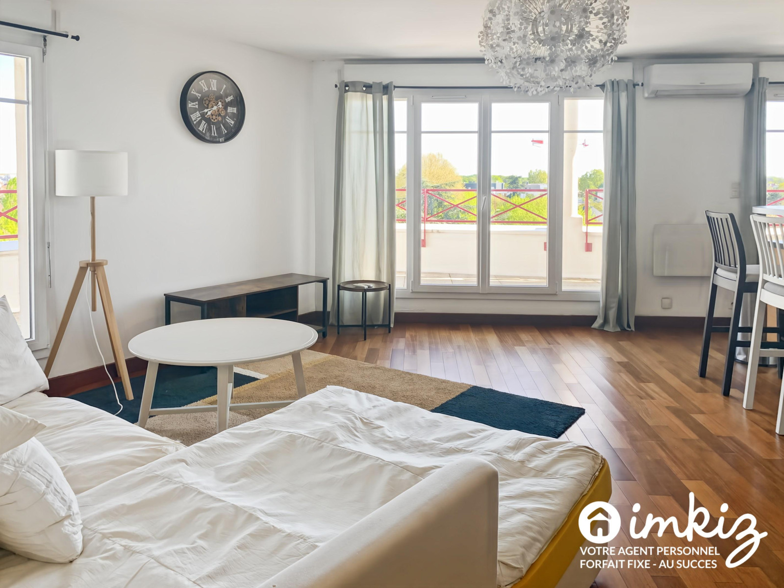 
                                                Vente
                                                 Appartement 3 pièces - lumineux et vue degagée