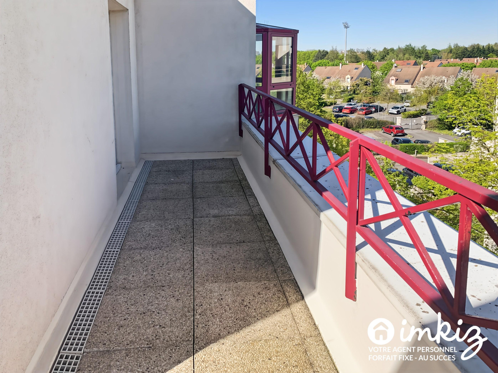 
                                                Vente
                                                 Appartement 3 pièces - lumineux et vue degagée