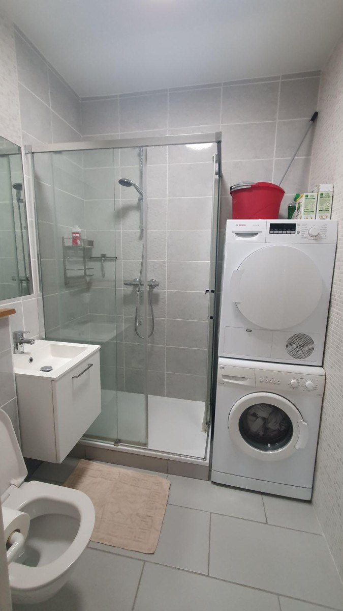 
                                                Location
                                                 Appartement 3 pièces meublé 48,8m2