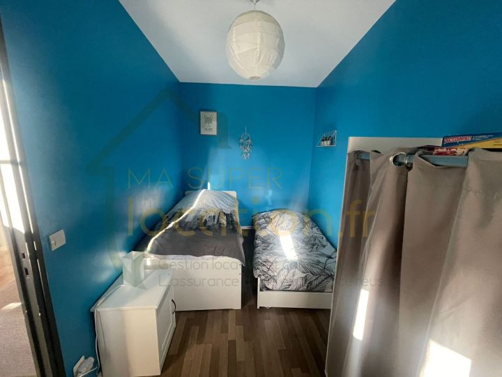 
                                                Location
                                                 Appartement 3 pièces meublé