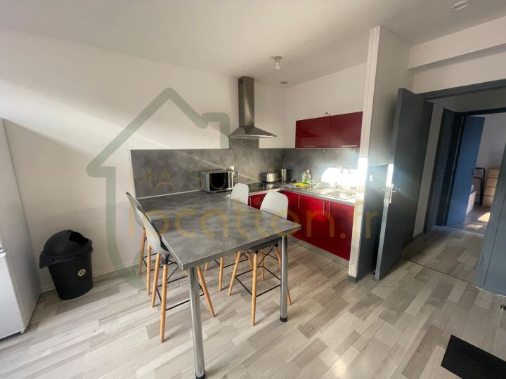 
                                                Location
                                                 Appartement 3 pièces meublé