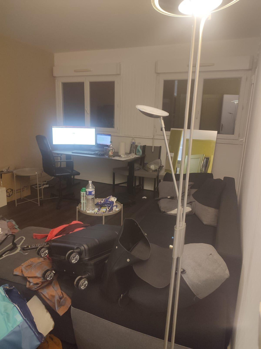 
                                                Location
                                                 Appartement 3 pièces - Meublé - Famille ou coloc