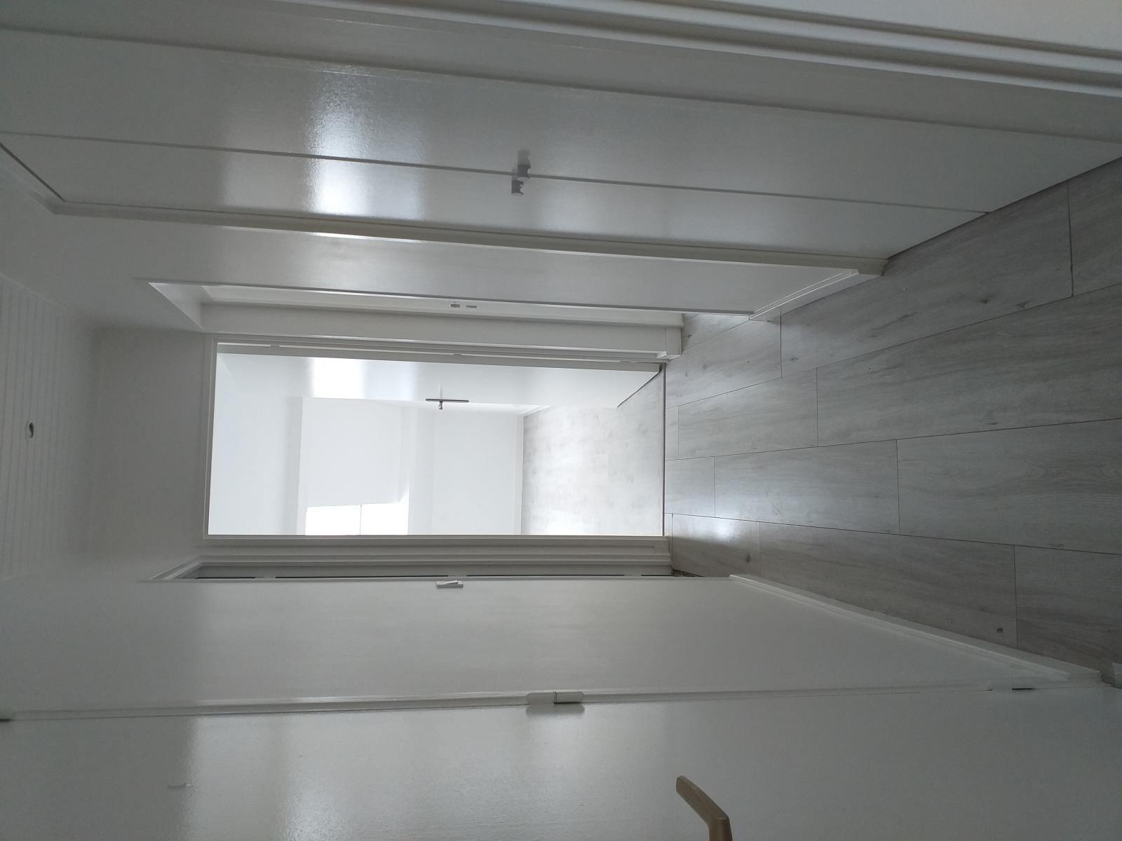 
                                                Location
                                                 Appartement 3 pièces +mezzanine dans un lieu calme