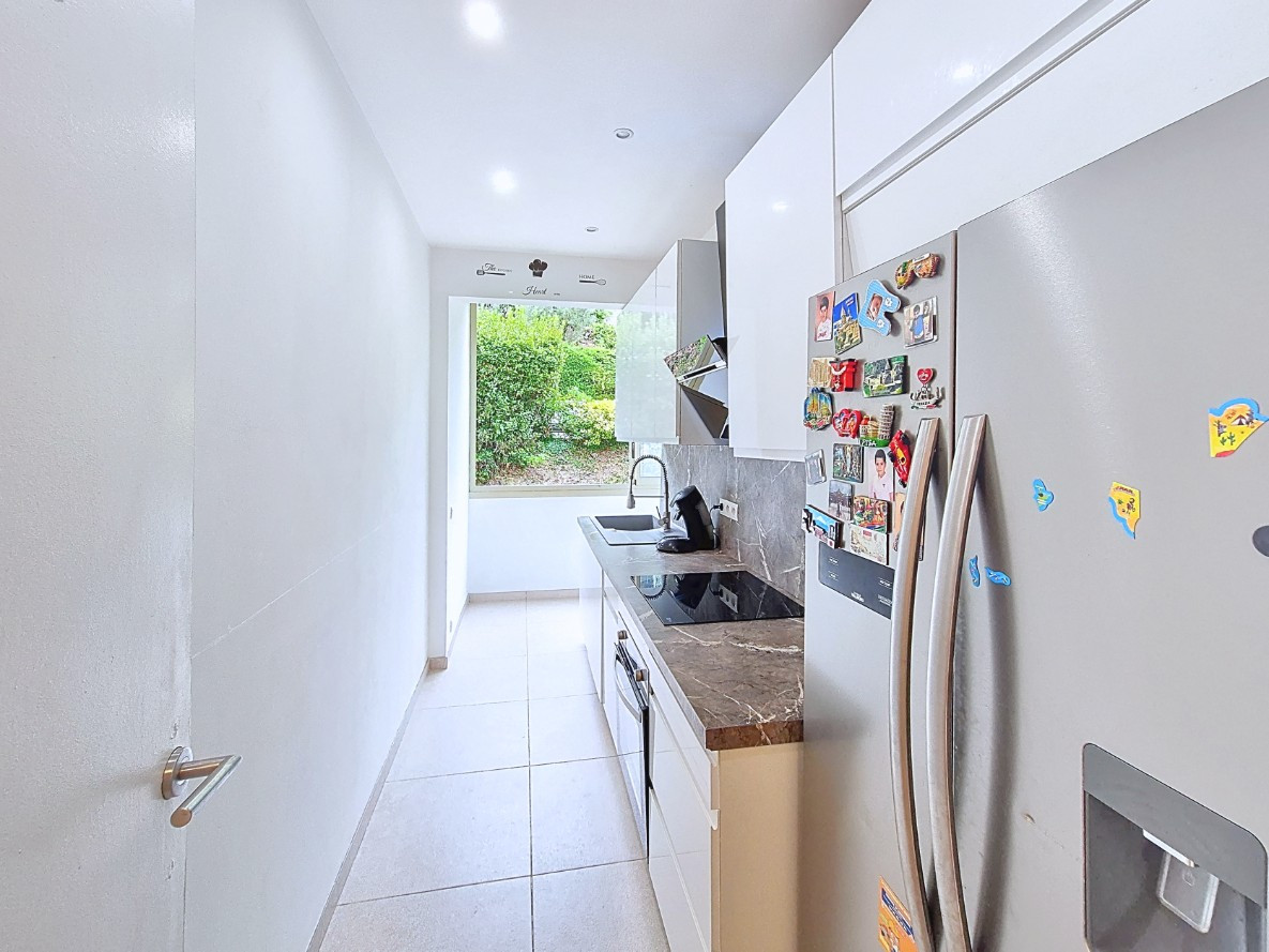 
                                                Vente
                                                 Appartement 3 pièces Nice / Mont Boron