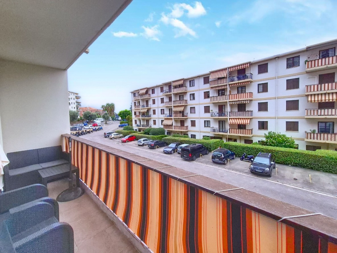 
                                                Vente
                                                 Appartement 3 pièces Nice / Mont Boron