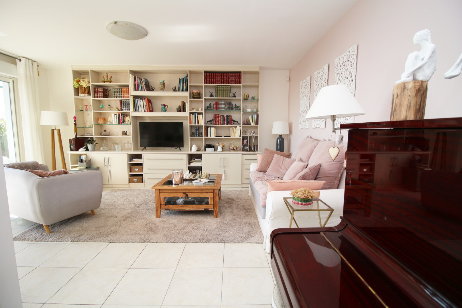 
                                                Vente
                                                 Appartement 3 pièces Parc Impérial NICE VUE MER Terrasse et Piscine