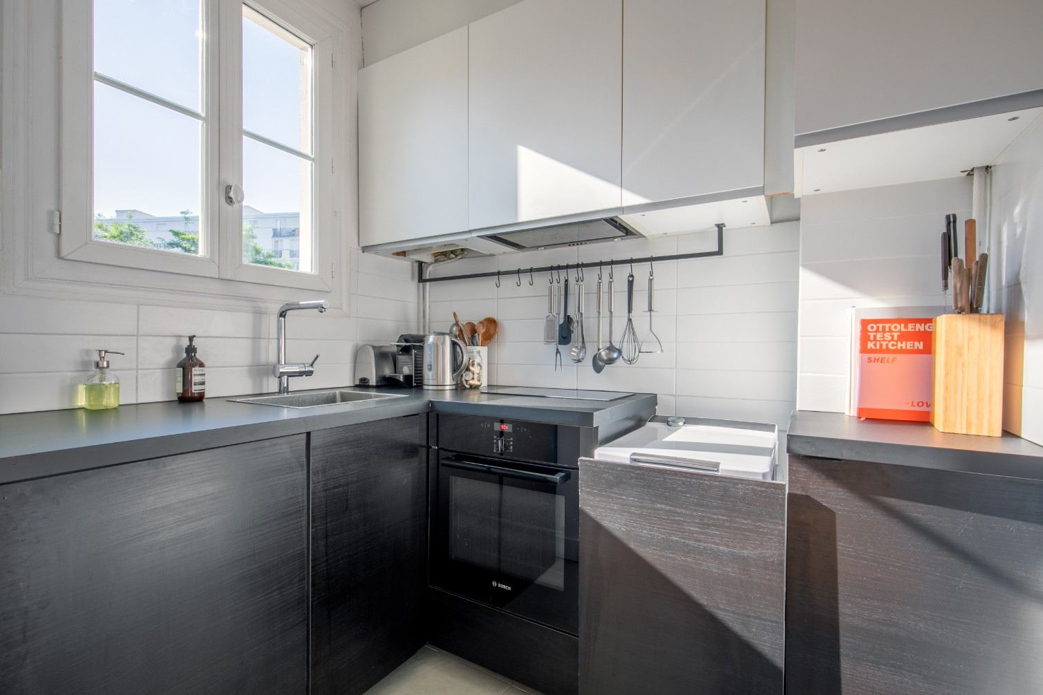 
                                                Vente
                                                 Appartement 3 pièces - Paris 18