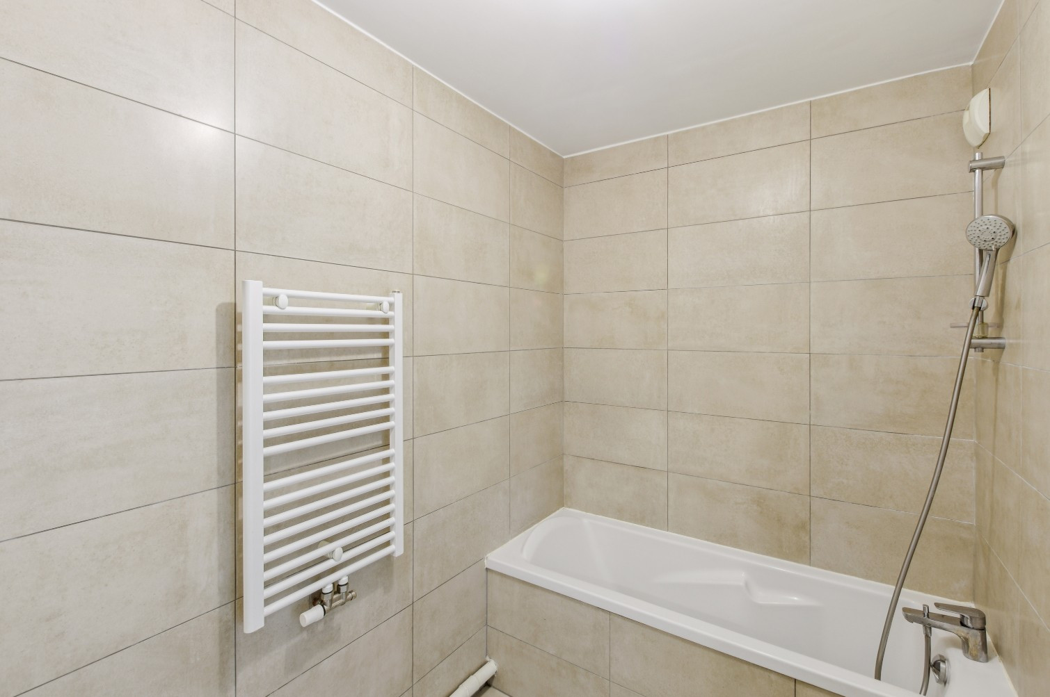 
                                                Vente
                                                 Appartement 3 pièces - Paris 18