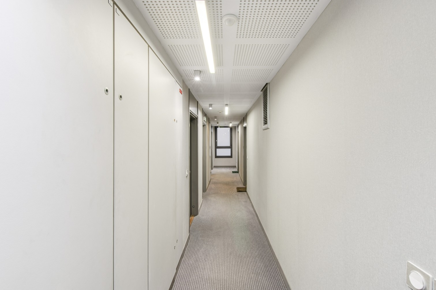
                                                Vente
                                                 Appartement 3 pièces - Paris 18