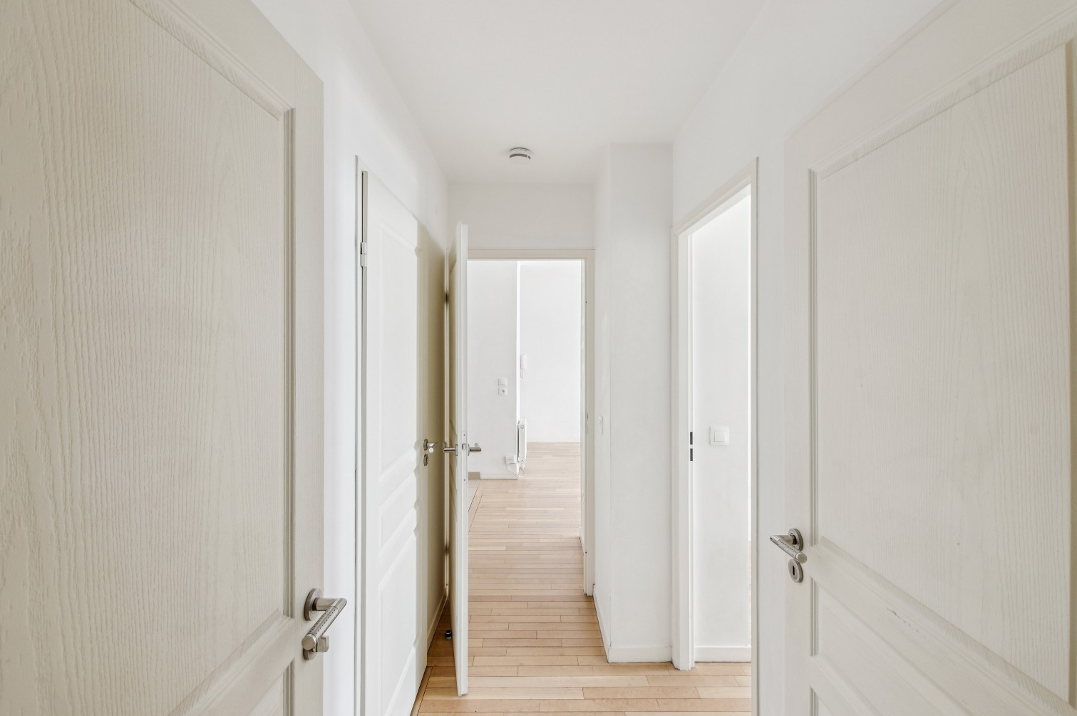 
                                                Vente
                                                 Appartement 3 pièces - Paris 18