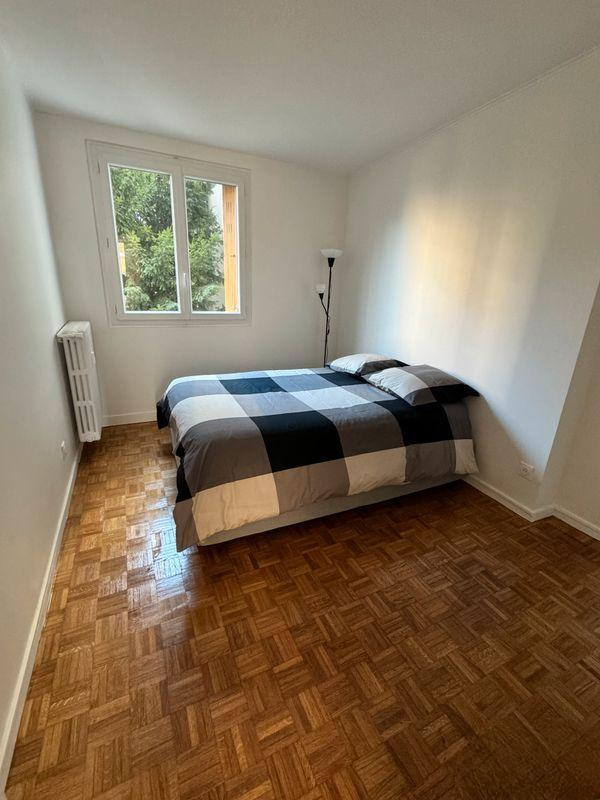 
                                                Location
                                                 Appartement 3 pièces refait à neuf meublé
