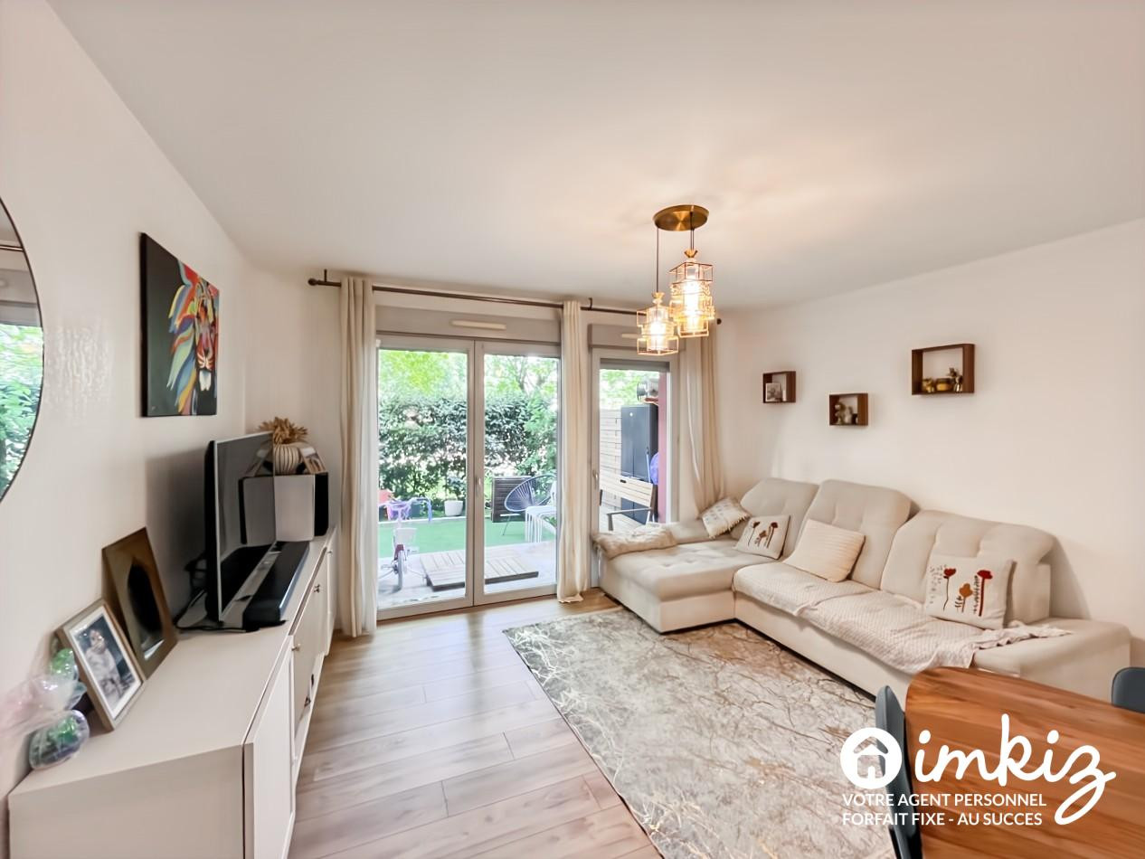 
                                                Vente
                                                 Appartement 3 pièces rénové