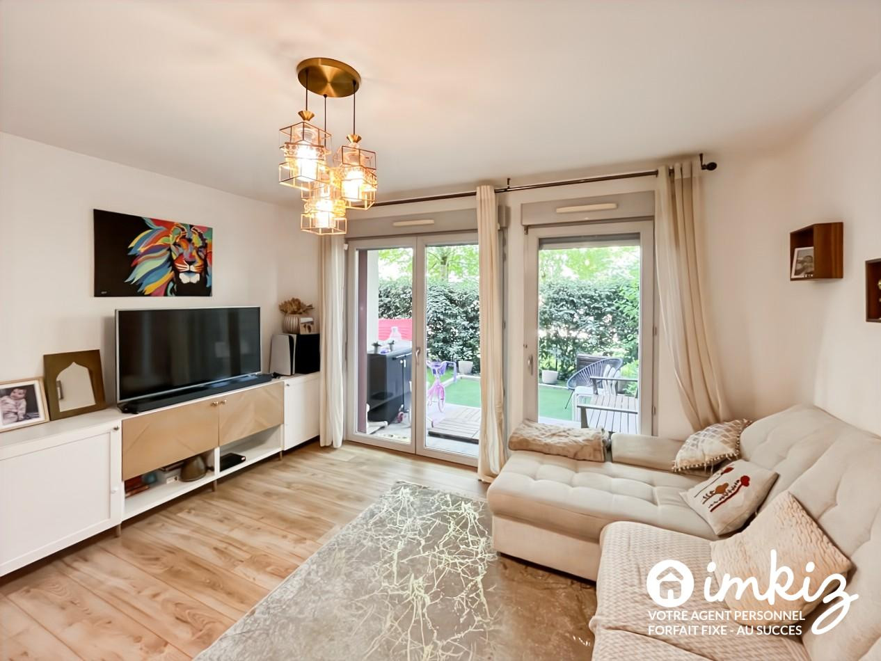 
                                                Vente
                                                 Appartement 3 pièces rénové