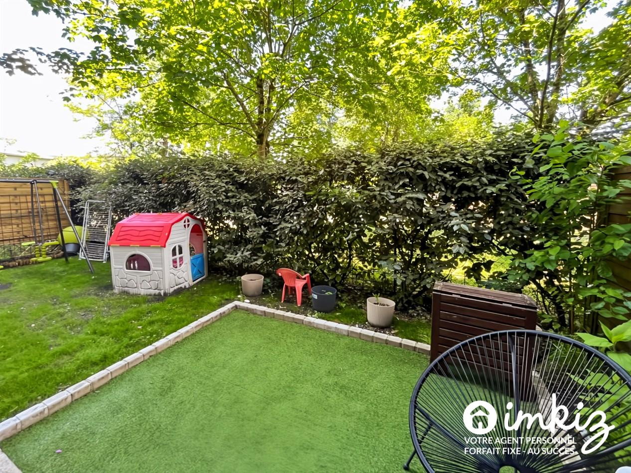 
                                                Vente
                                                 Appartement 3 pièces rénové