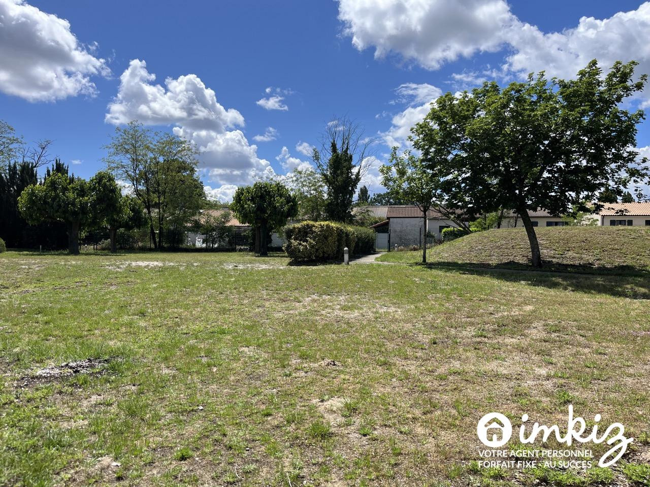 
                                                Vente
                                                 Appartement 3 pièces rénové
