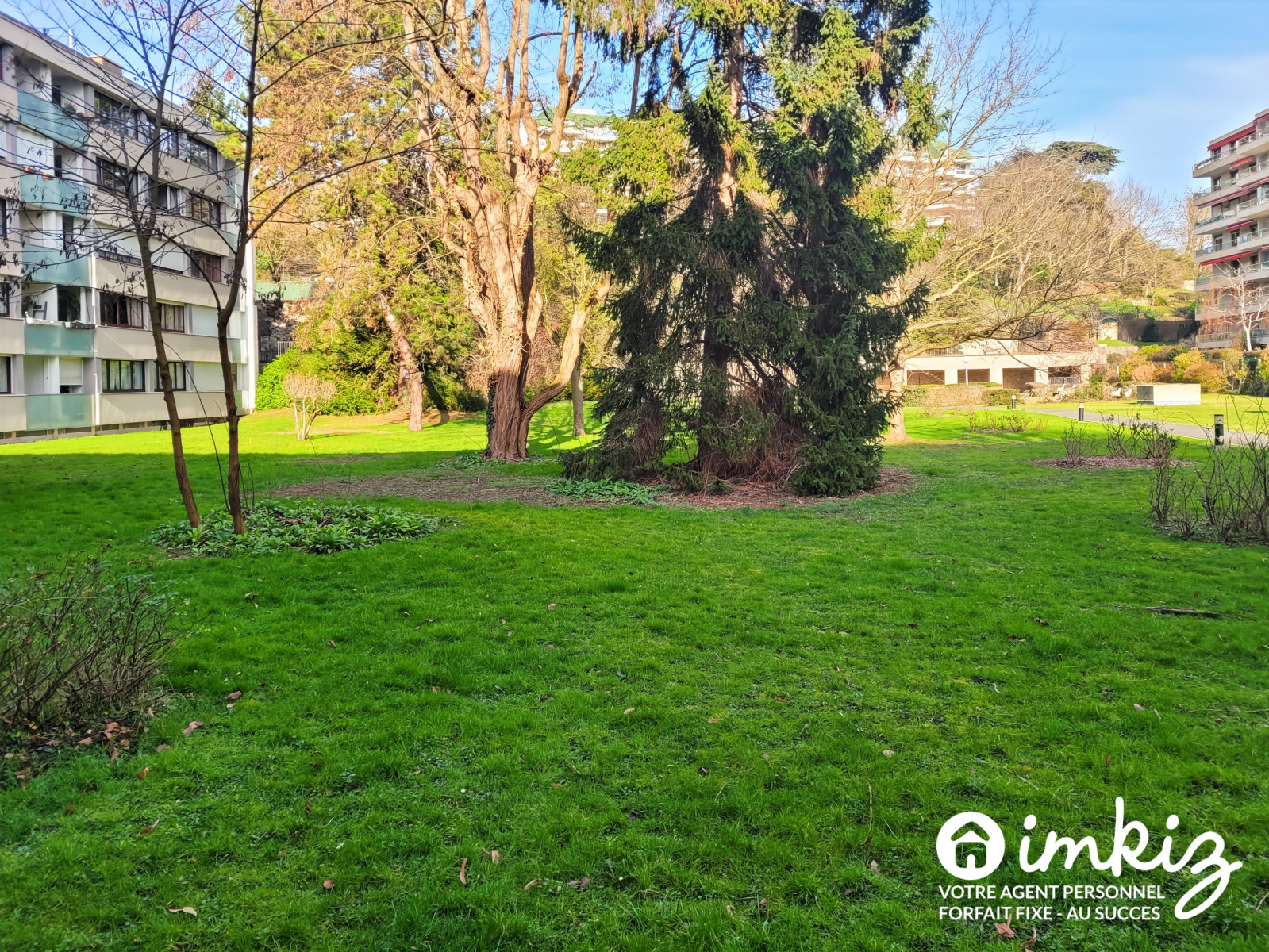 
                                                Vente
                                                 Appartement 3 pièces  rénovés - 58m² Le Pecq