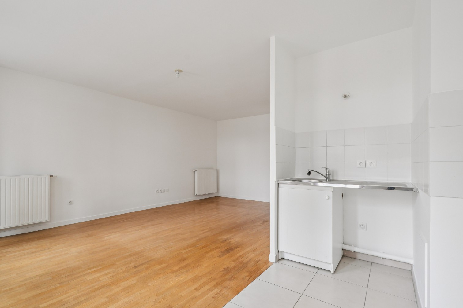 
                                                Vente
                                                 Appartement 3 pièces - Saint-Ouen