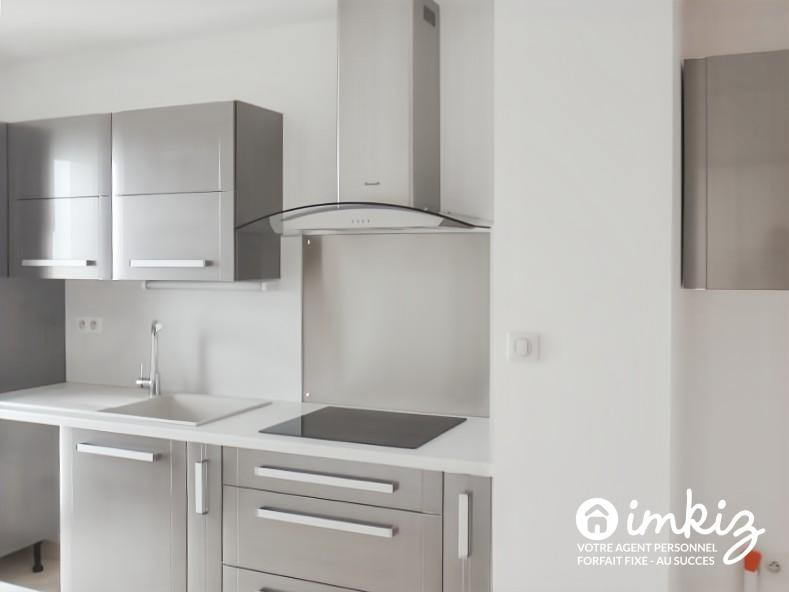 
                                                Vente
                                                 Appartement 3 pièces spacieux plein sud