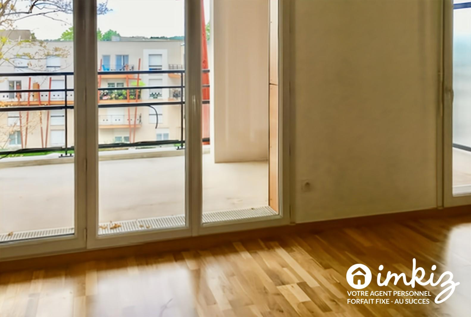 
                                                Vente
                                                 Appartement 3 pièces terrasse - parking en sus