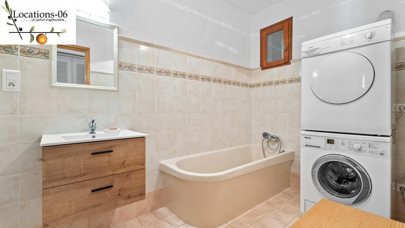 
                                                Location
                                                 Appartement 3 pièces tout confort en villa
