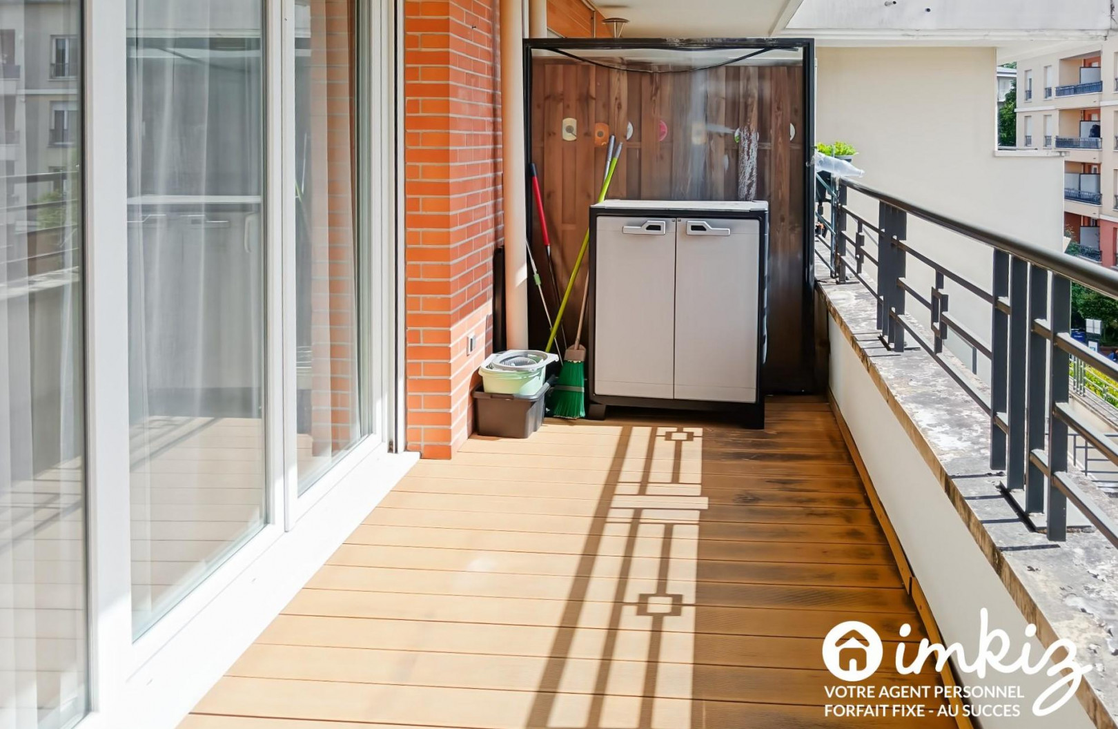 
                                                Vente
                                                 Appartement 3 pièces, traversant, balcon, parking.