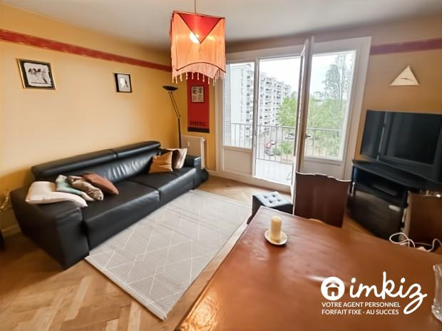 
                                                Vente
                                                 Appartement 3 pièces traversant belle vue