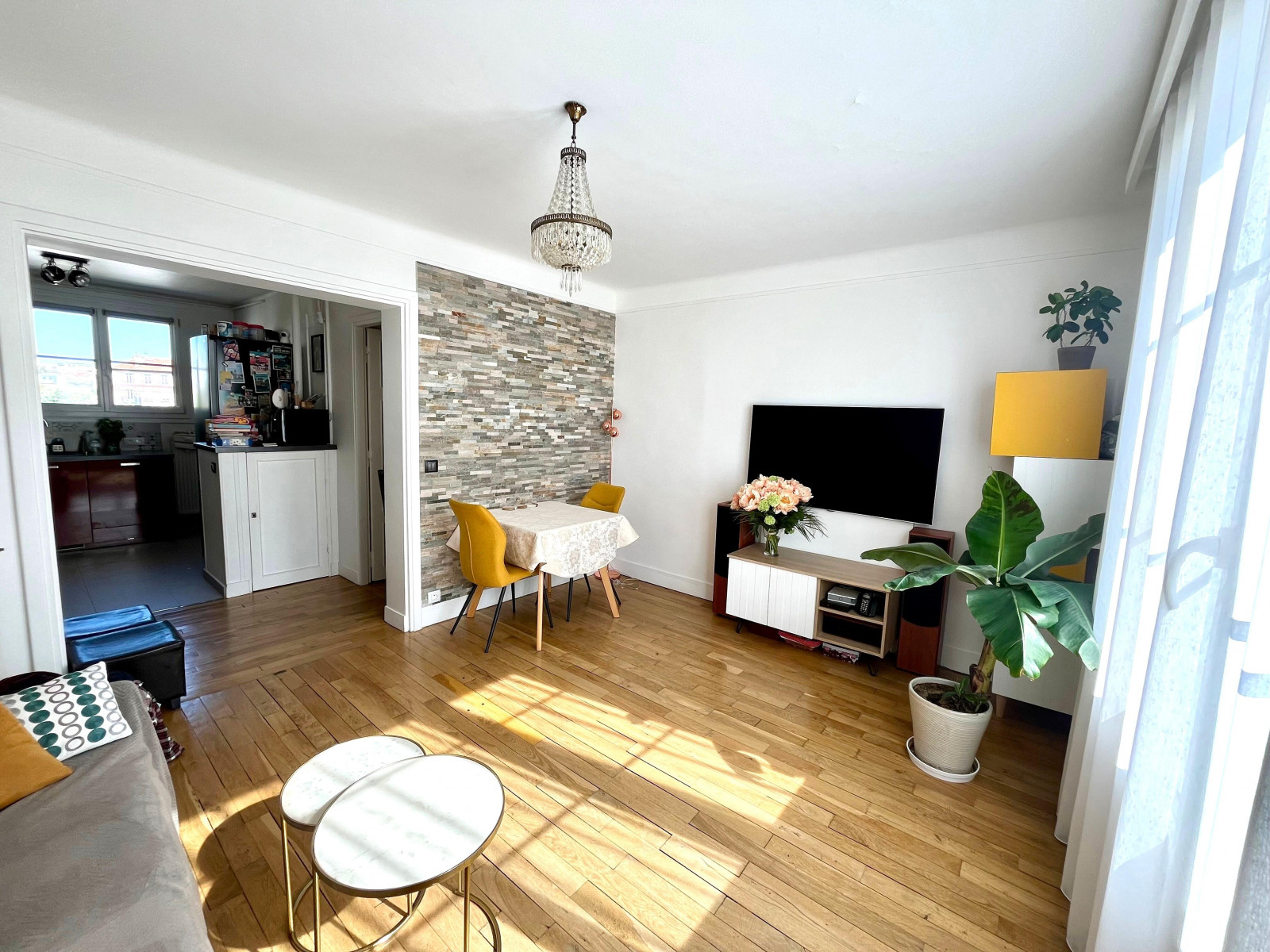 
                                                Vente
                                                 Appartement 3 pièces très calme, vue Tour Eiffel