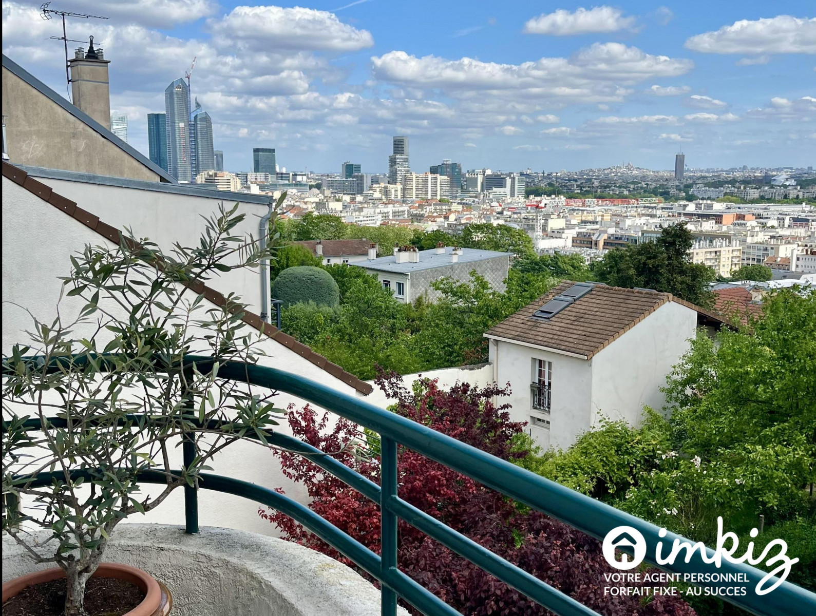 
                                                Vente
                                                 Appartement 3 pièces très calme, vue Tour Eiffel