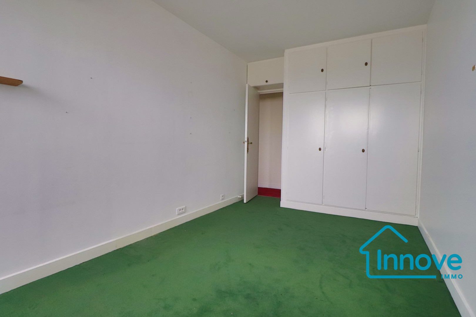 
                                                Vente
                                                 Appartement 3 pièces vue exceptionnelle Paris 15ème Alleray-Pr