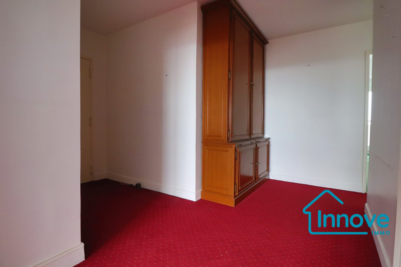 
                                                Vente
                                                 Appartement 3 pièces vue exceptionnelle Paris 15ème Alleray-Pr