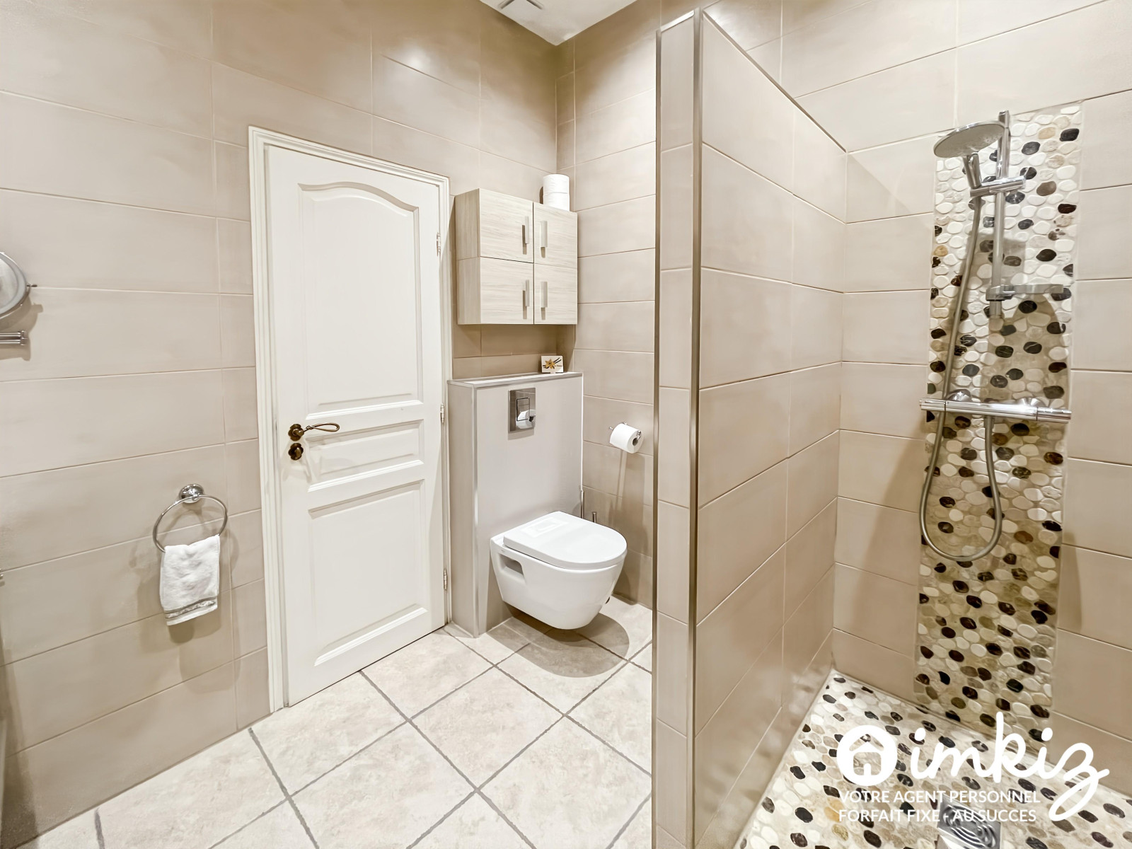 
                                                Vente
                                                 Appartement 3 pièces vue mer