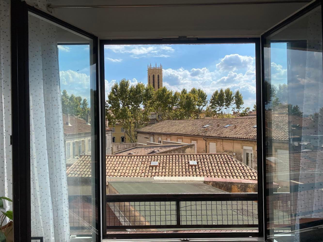 
                                                Location
                                                 Appartement 30m2 centre ville + stationnement