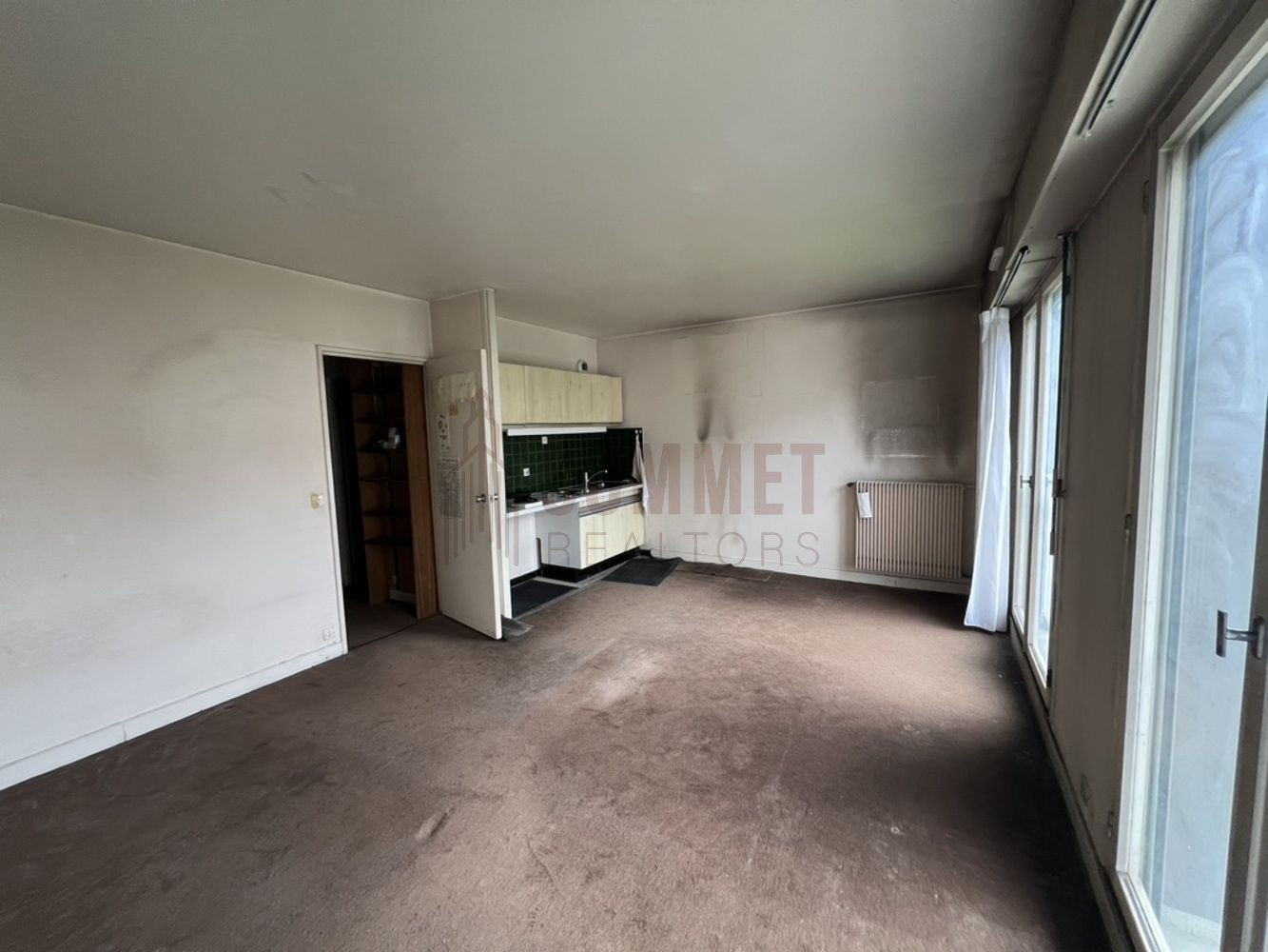 
                                                Vente
                                                 Appartement - 31 m² - 1 pièce