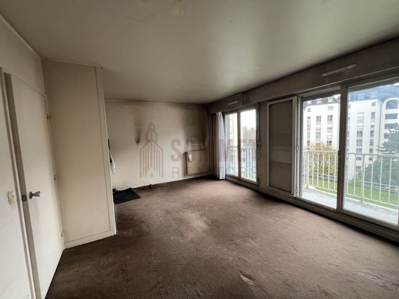 
                                                Vente
                                                 Appartement - 31 m² - 1 pièce