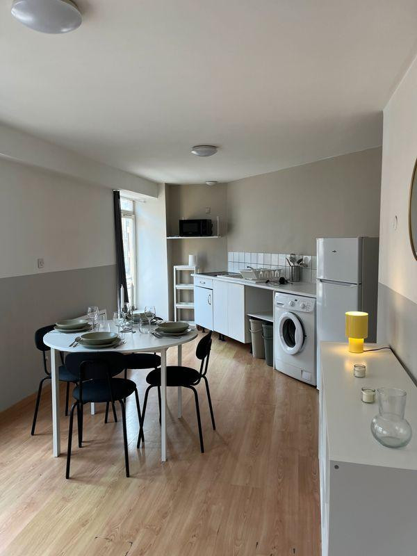 
                                                Location
                                                 Appartement 33m2 Vauban meublé