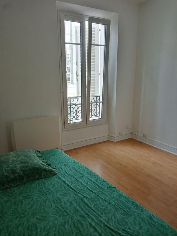 
                                                Location
                                                 Appartement, 34m², 1000€ - Puteaux
