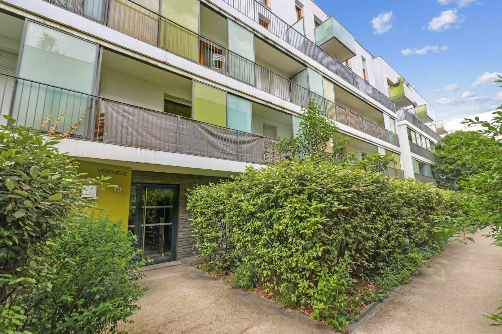 
                                                Vente
                                                 Appartement 28 m² avec jardin - Montreuil