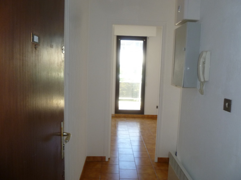 
                                                Vente
                                                 Appartement 37 m2 + balcon. Centre de Roquefort