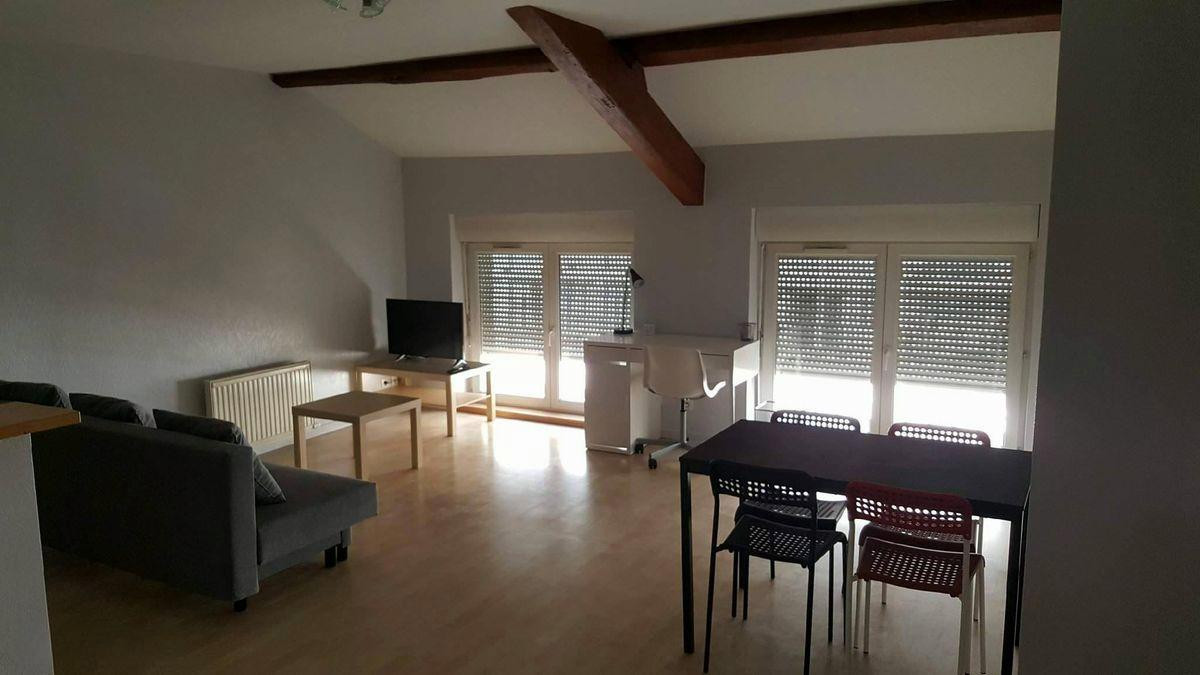 
                                                Location
                                                 Appartement 38m² - Idéal étudiant